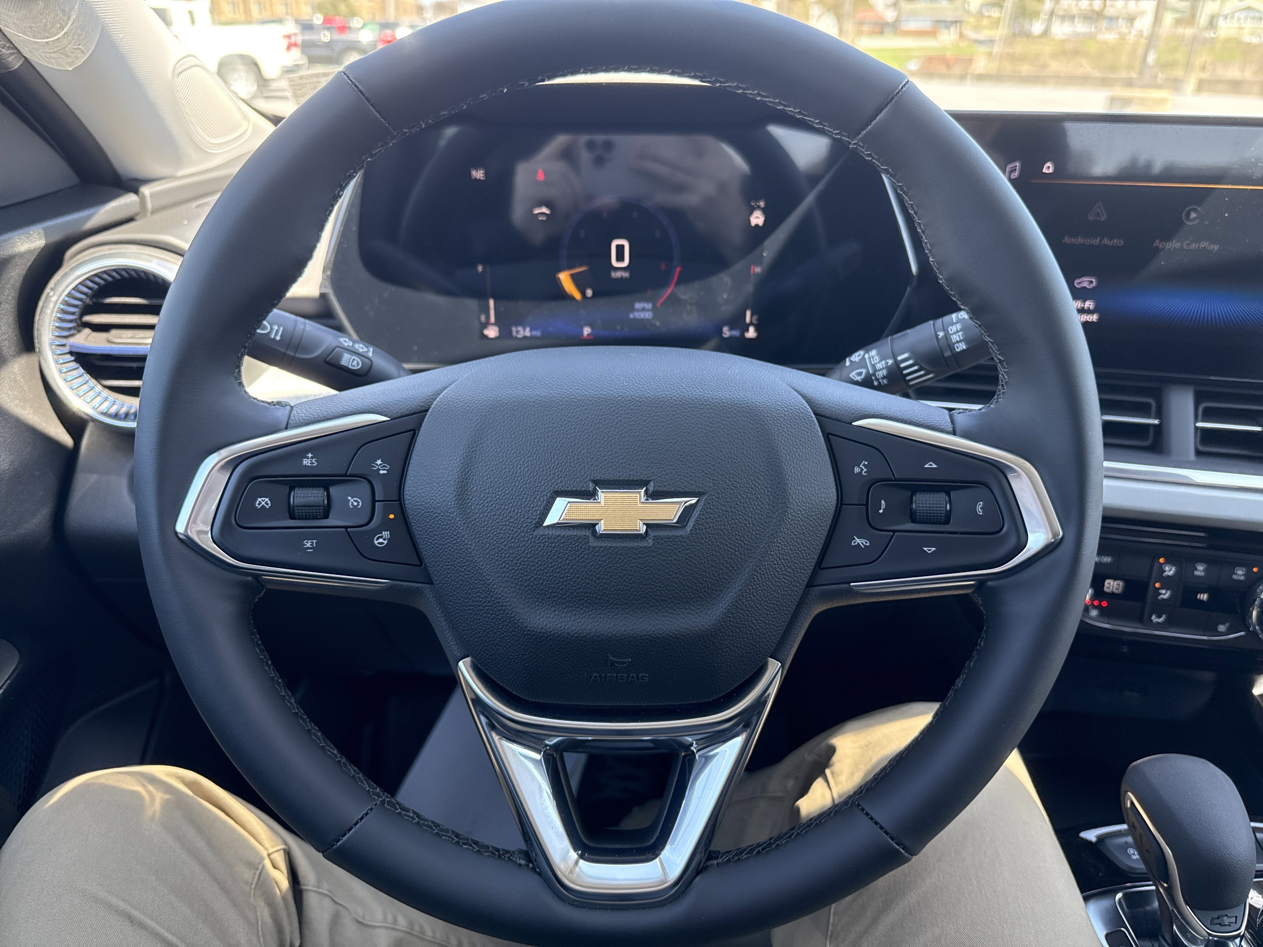 New 2026 Chevrolet Trax LT w/ Driver Confidence Package image 17