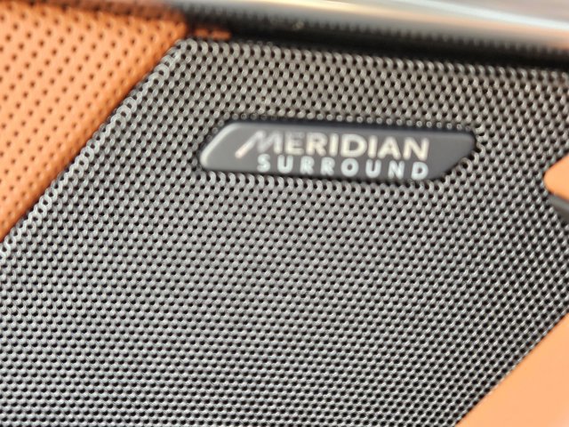 Used 2021 Jaguar F-TYPE R AWD/4WD image 24