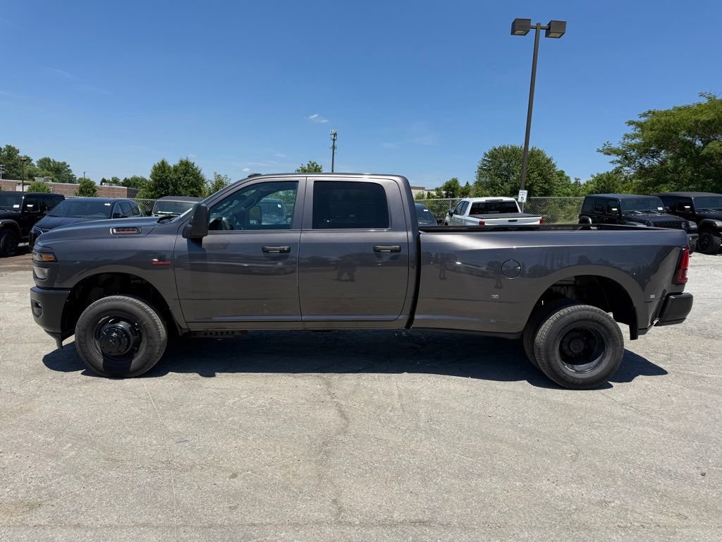 New 2026 RAM 3500 Tradesman AWD/4WD image 10