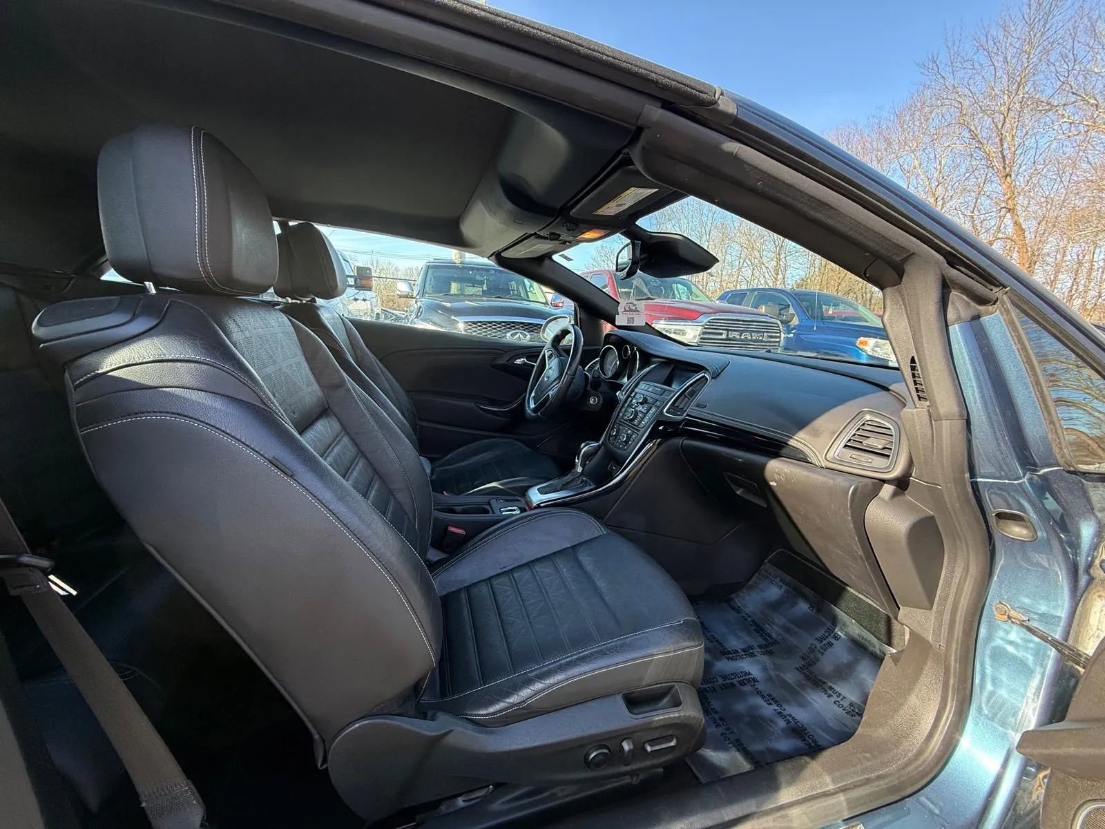 Used 2016 Buick Cascada Premium image 11