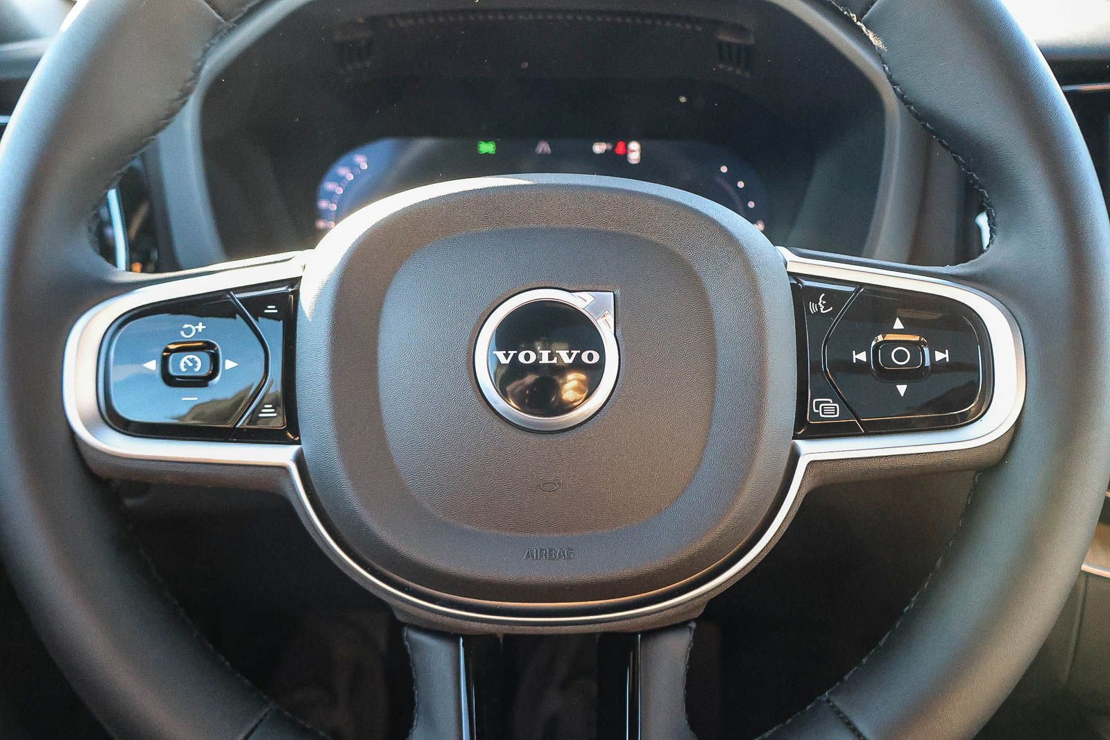 New 2026 Volvo XC60 T8 Plus w/ Climate Package image 36