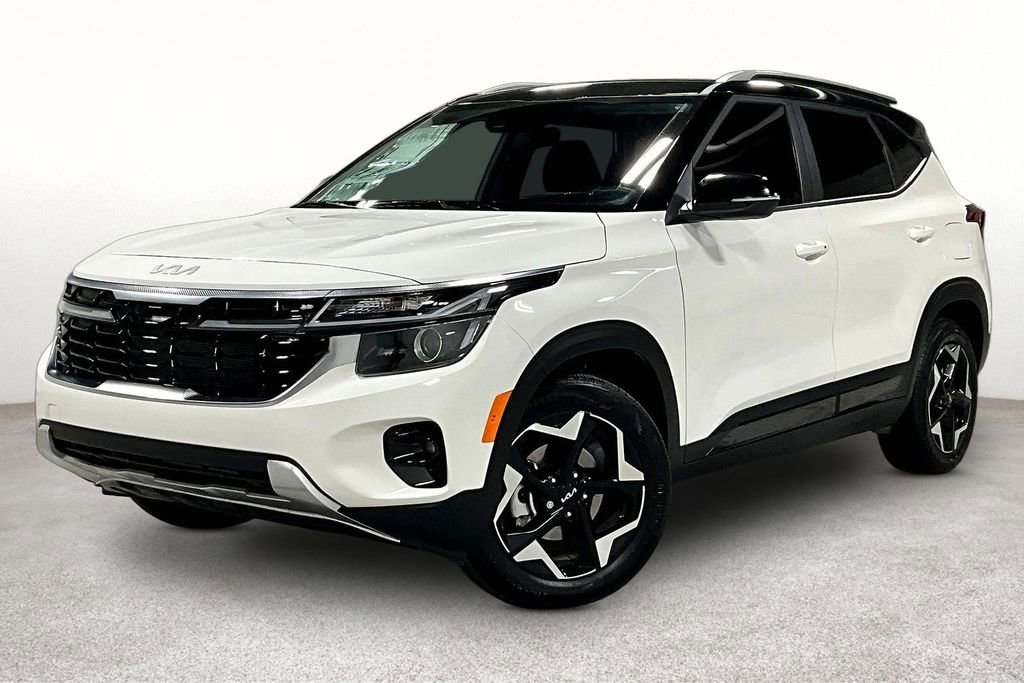 Used 2026 Kia Seltos S FWD image 2