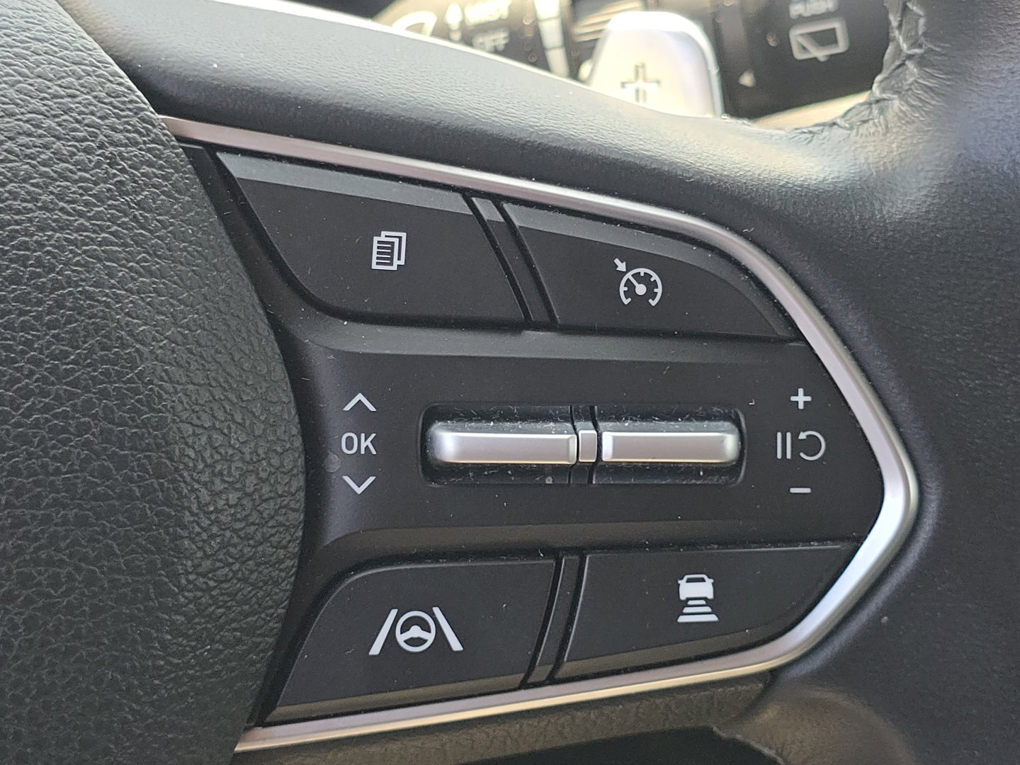 Used 2023 Hyundai Santa Fe XRT image 34