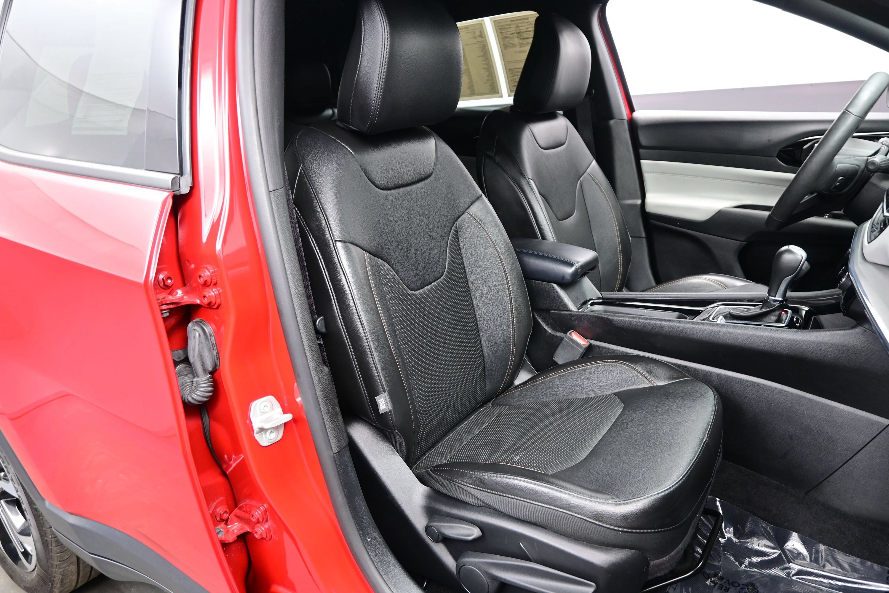 Used 2023 Jeep Compass Limited AWD/4WD image 17
