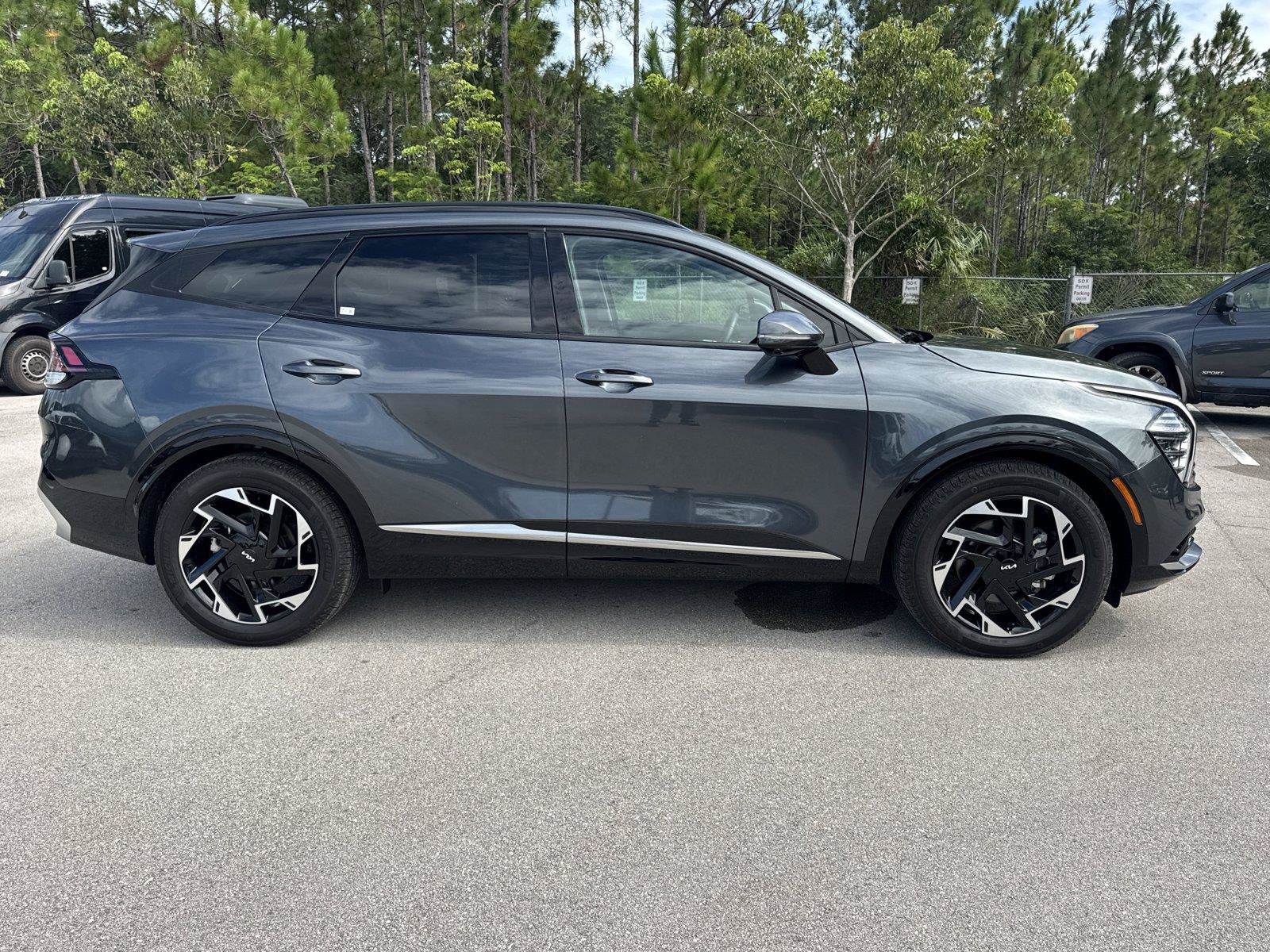 Used 2024 Kia Sportage SX FWD image 4