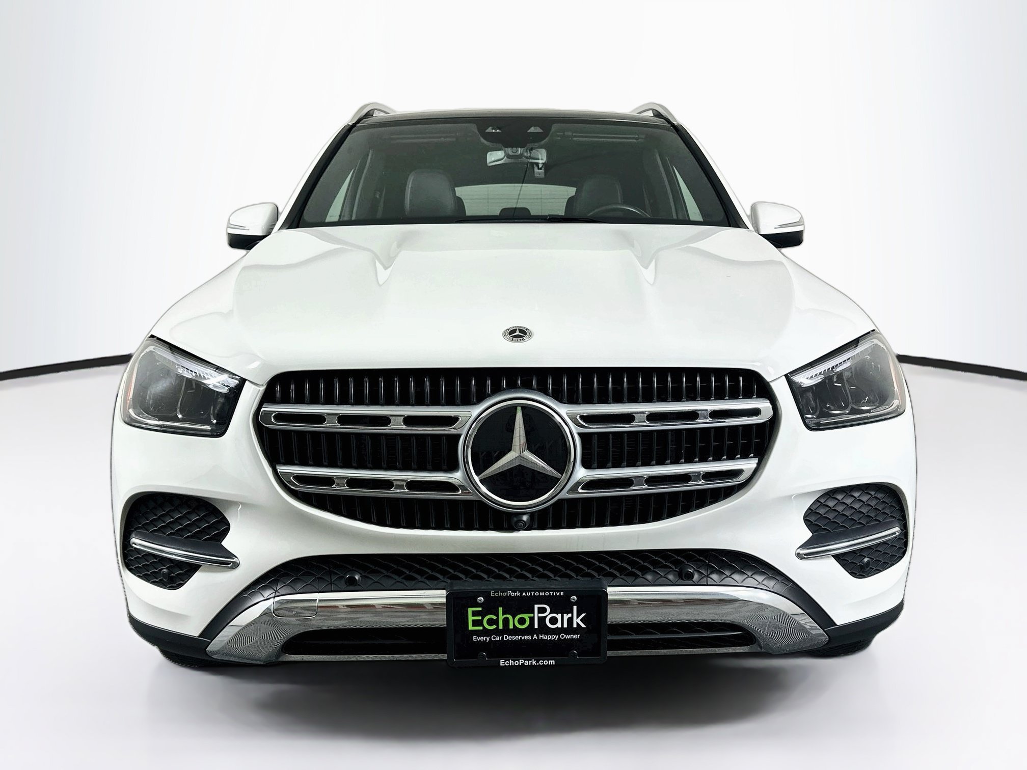 Used 2025 Mercedes-Benz GLE 350 4MATIC w/ Driver Assistance Package image 2