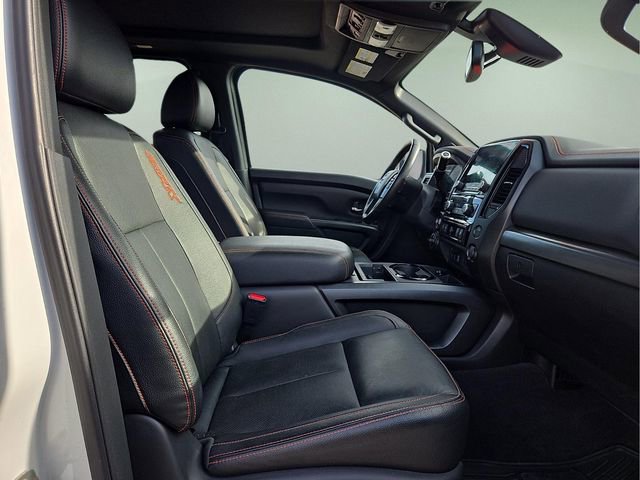 Used 2022 Nissan Titan PRO-4X w/ Pro-4x Convenience Package image 12