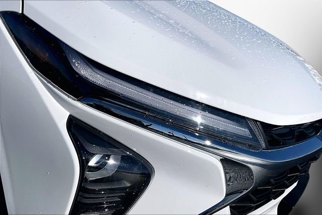 Used 2025 Chevrolet Trax LT w/ Driver Confidence Package image 28