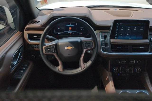 Used 2023 Chevrolet Suburban High Country AWD/4WD image 15