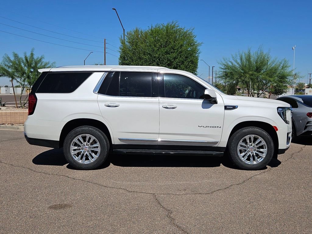 Used 2023 GMC Yukon SLT image 3