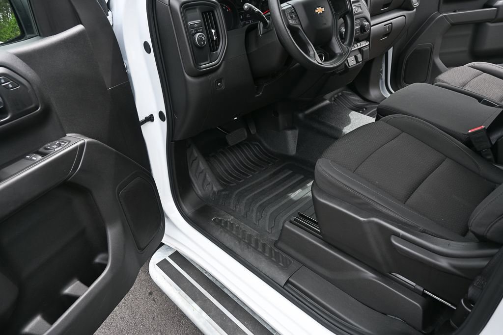 Used 2025 Chevrolet Silverado 1500 W/T image 7