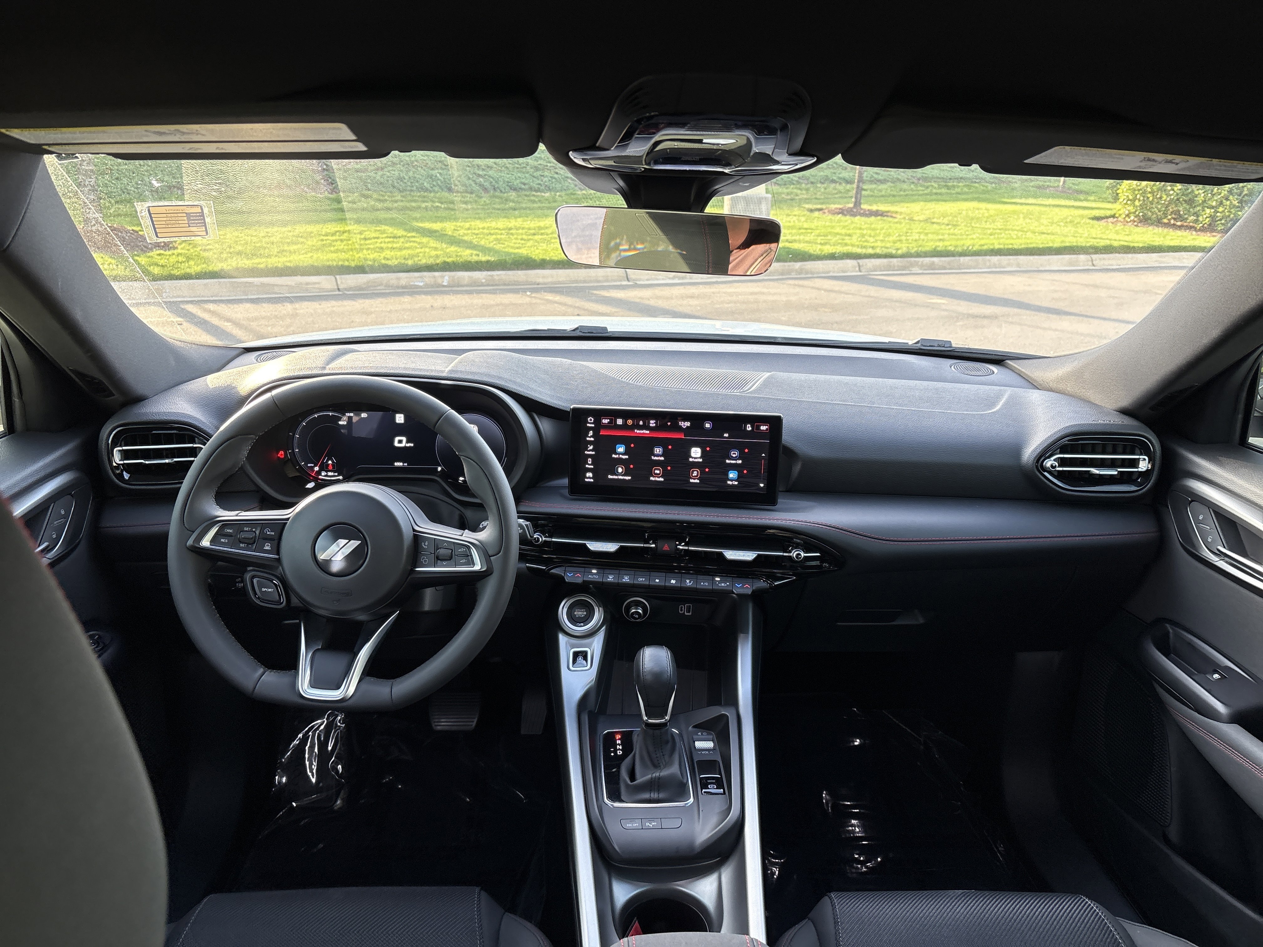 Used 2024 Dodge Hornet GT w/ GT Blacktop Package image 19