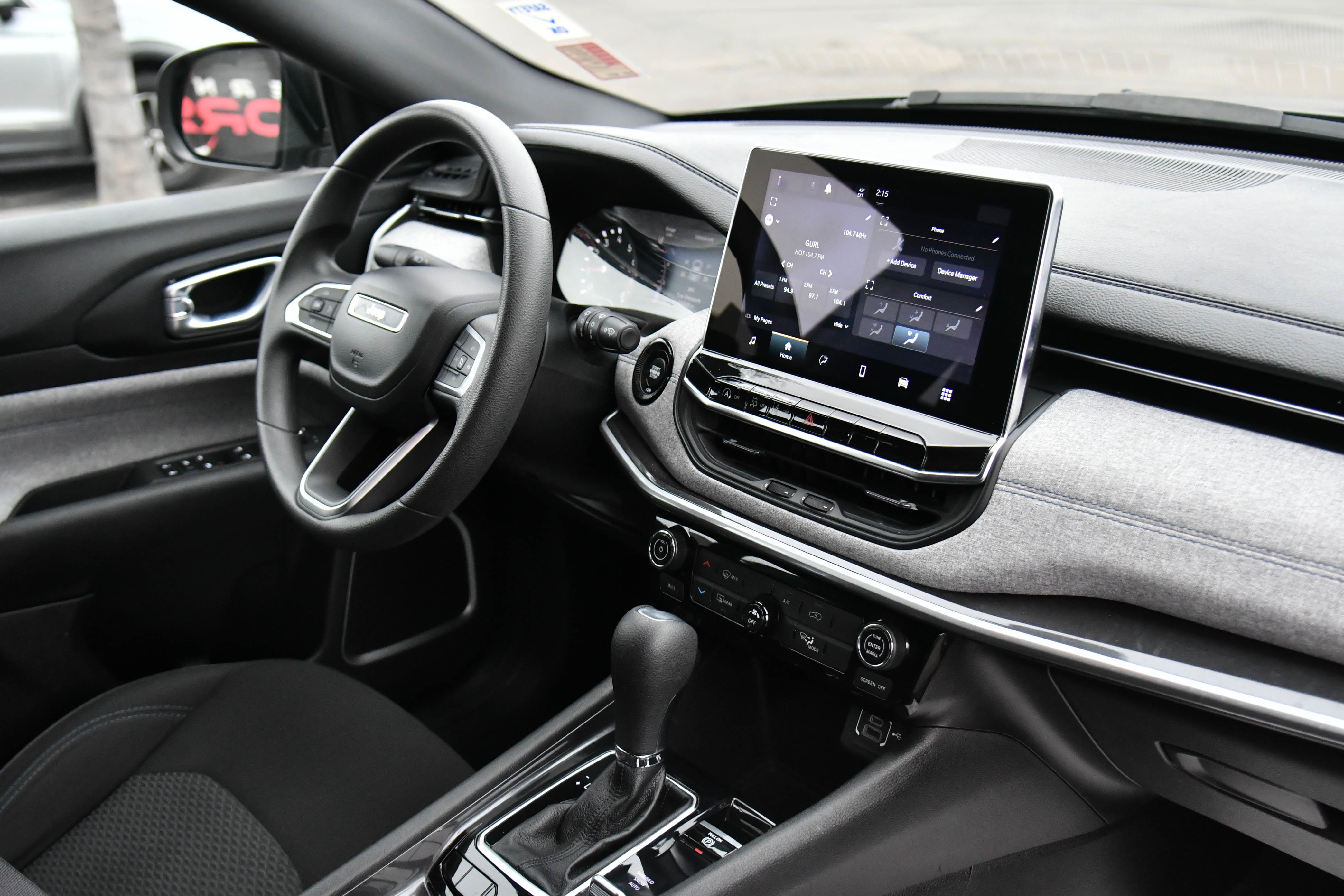 Used 2023 Jeep Compass Sport image 45