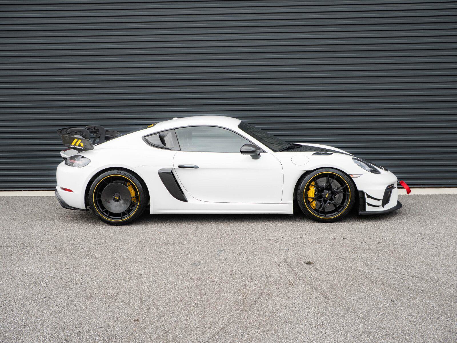 Certified 2025 Porsche 718 Cayman GT4 RS RWD image 21