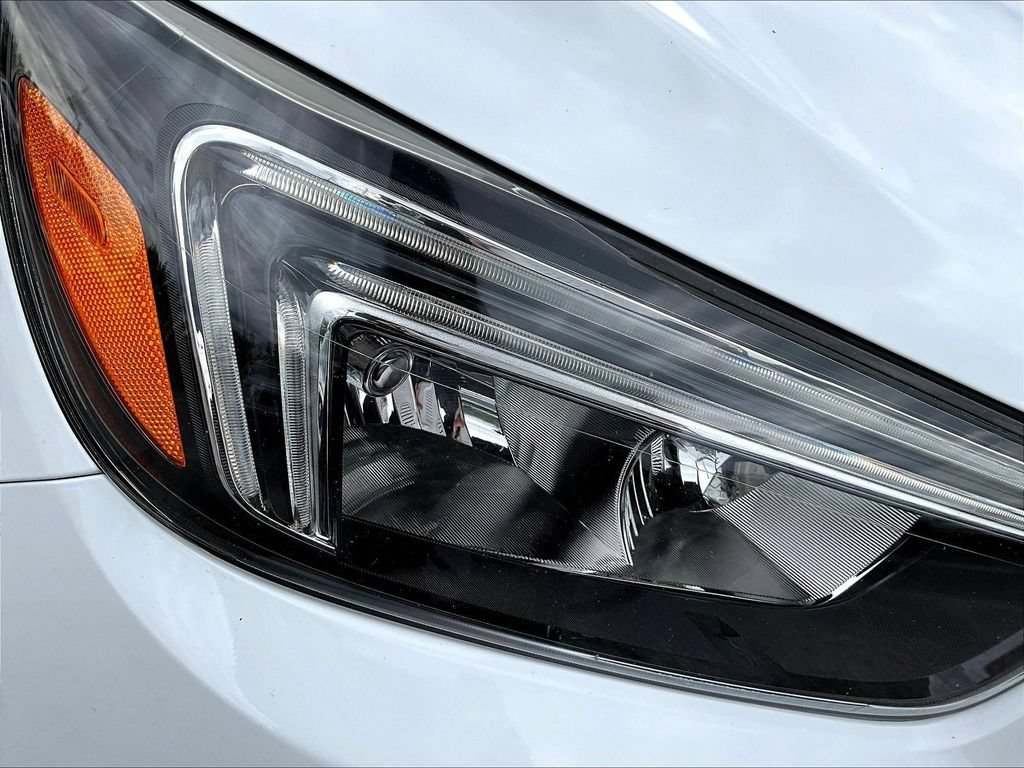 Used 2020 Buick Encore Preferred FWD image 31