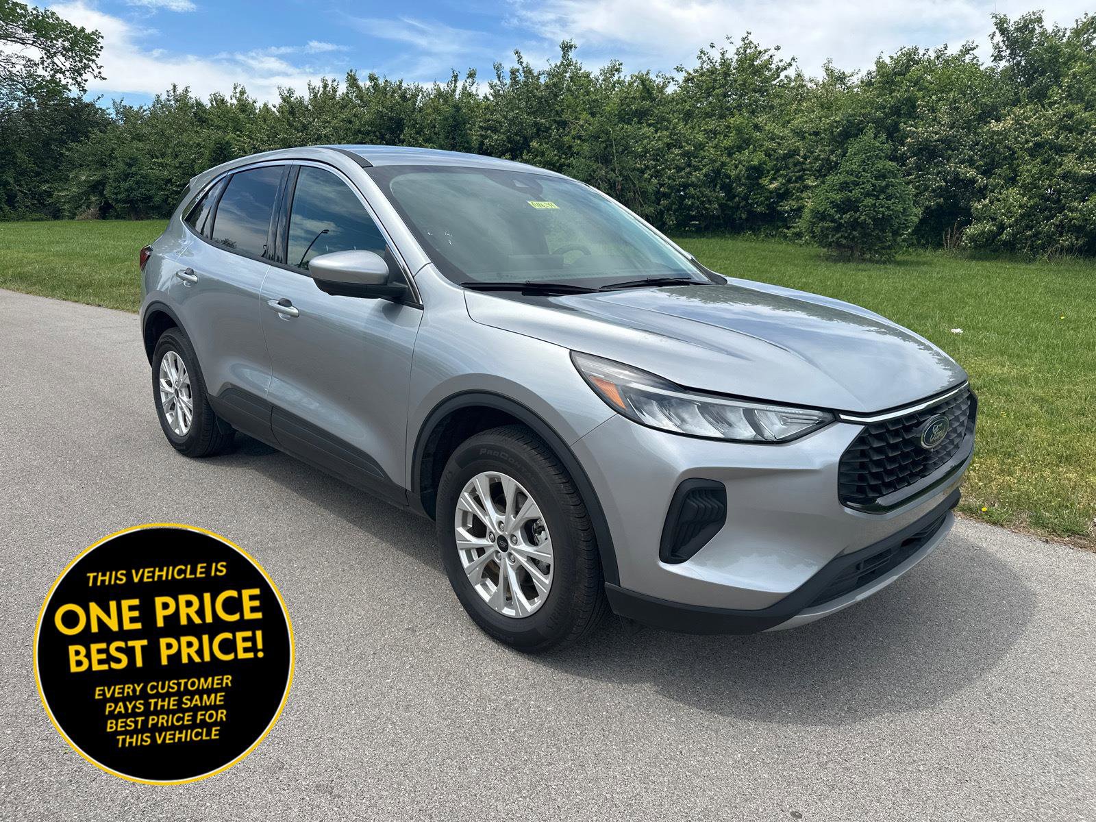 Certified 2024 Ford Escape Active w/ Tech Pack #2 AWD/4WD image 1