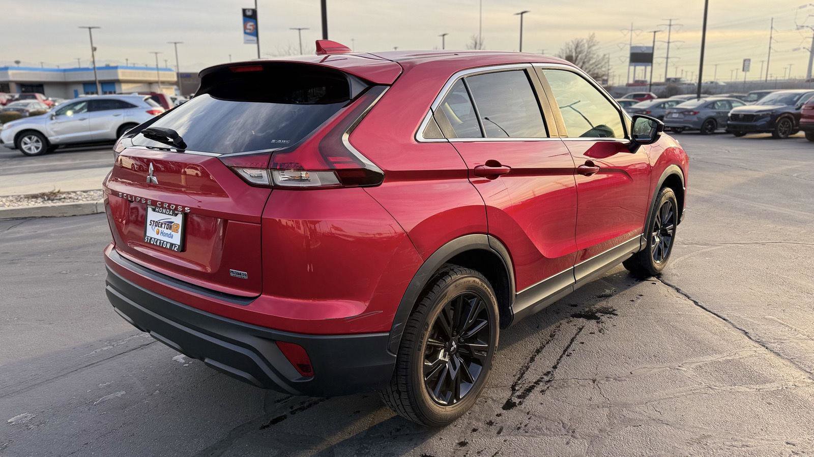 Used 2023 Mitsubishi Eclipse Cross LE image 6