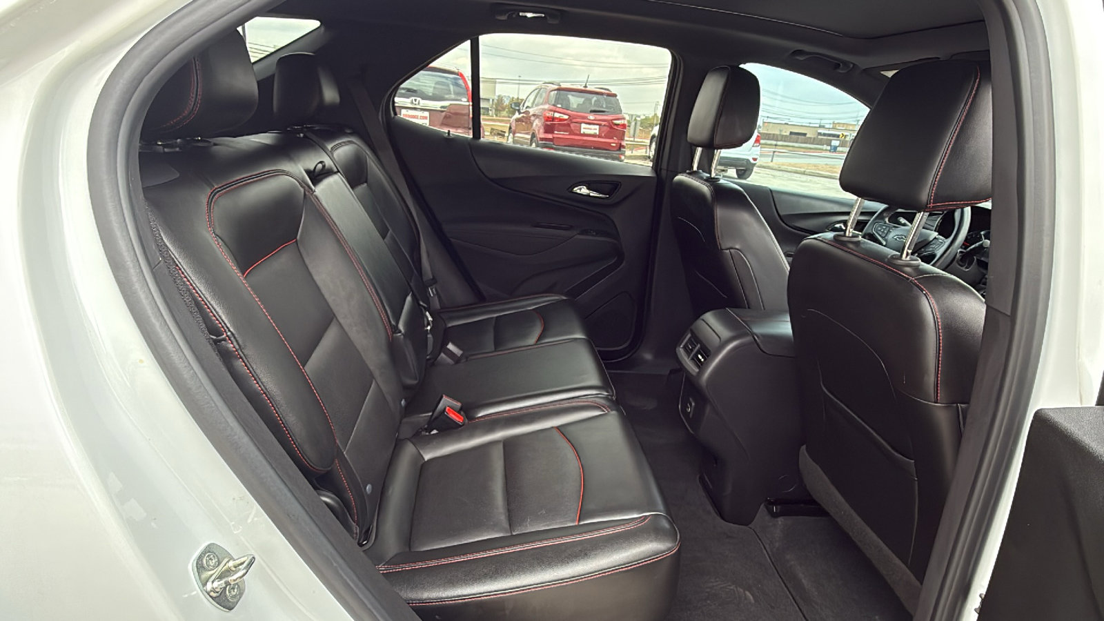 Used 2022 Chevrolet Equinox RS w/ RS Leather Package image 26