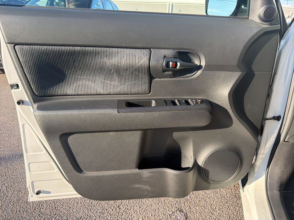 Used 2011 Scion xB image 12