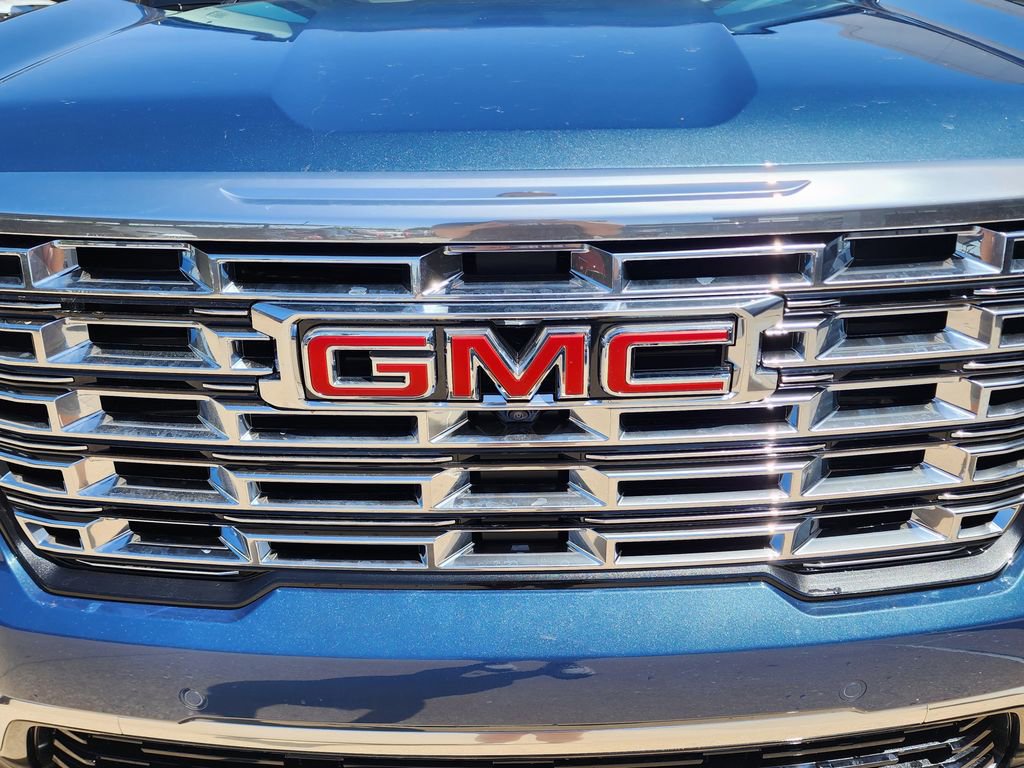 New 2026 GMC Acadia Denali w/ Super Cruise Package FWD image 10