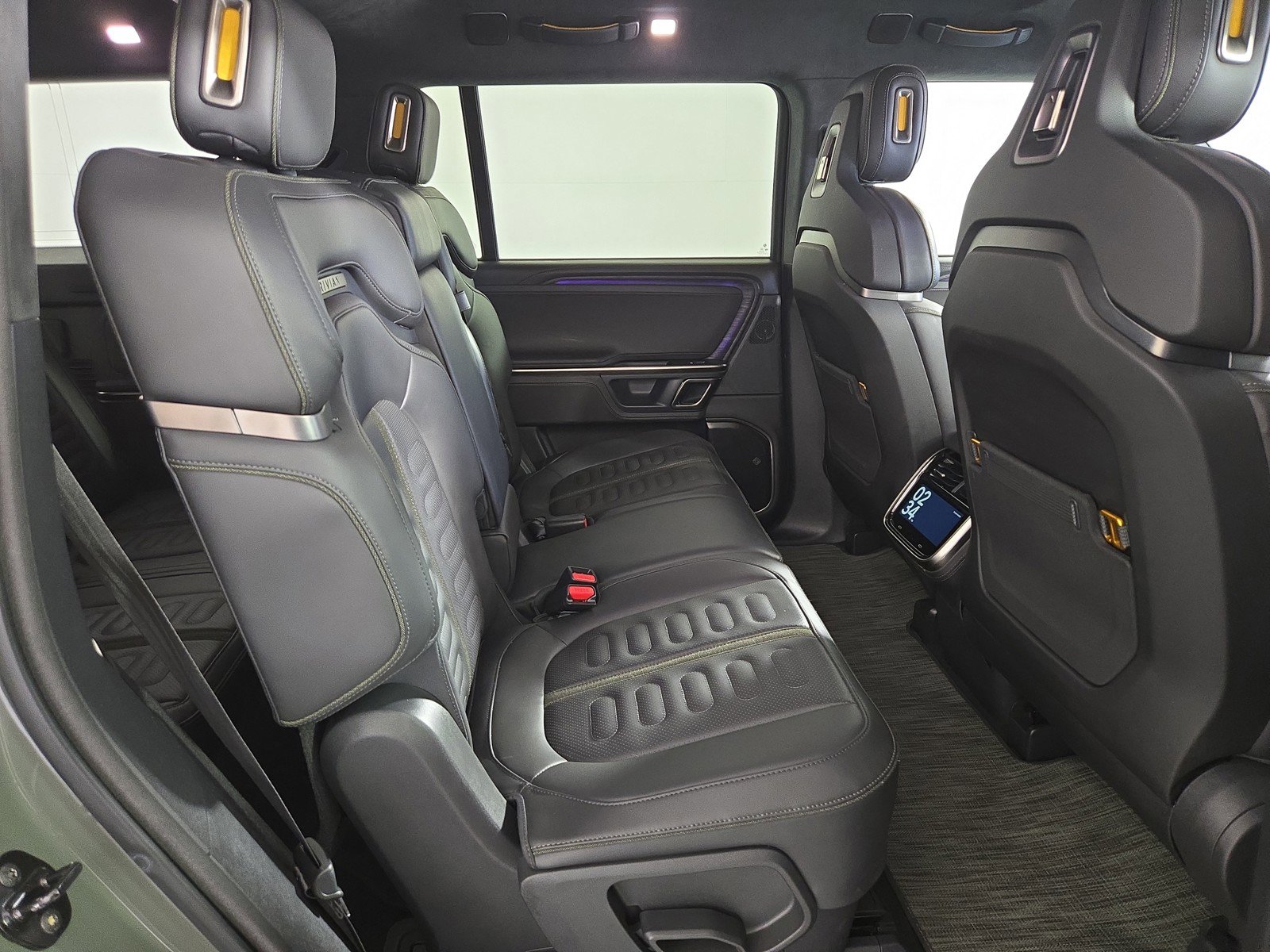 Used 2023 Rivian R1S Launch Edition AWD/4WD image 23