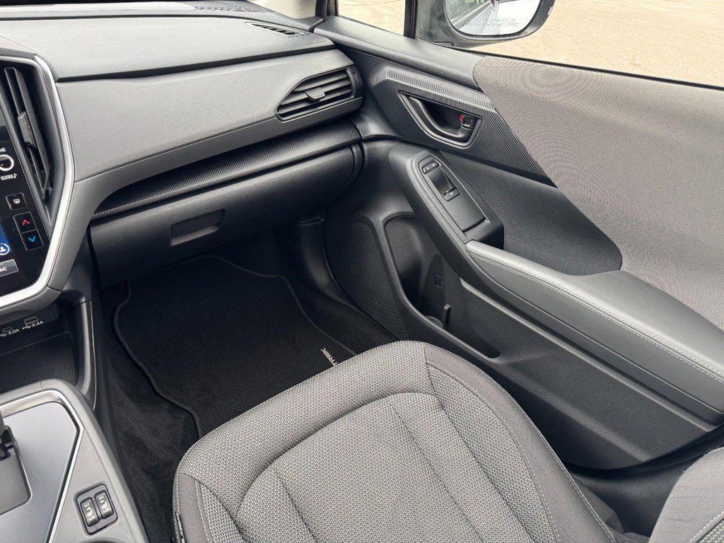 Used 2024 Subaru Crosstrek 2.0i Premium image 15