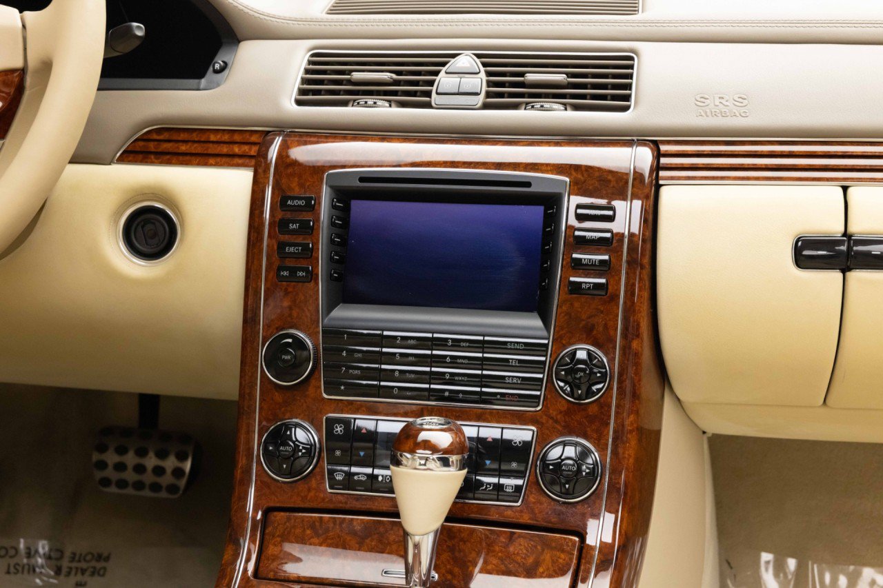 Used 2004 Maybach 57 RWD image 16