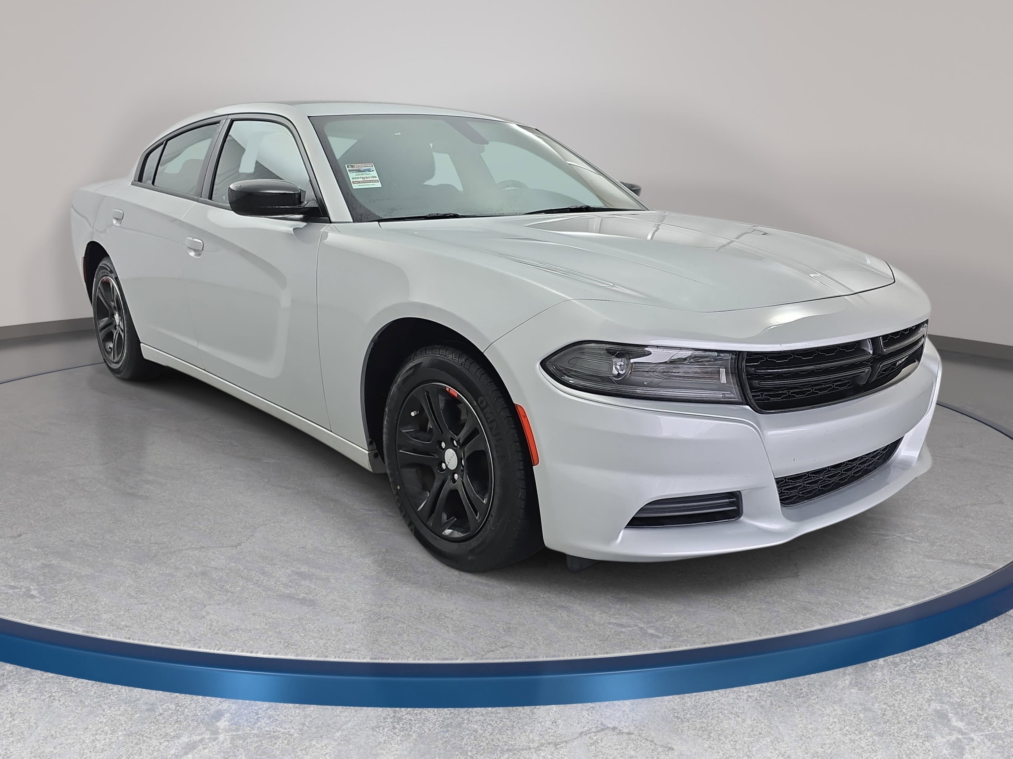Used 2023 Dodge Charger SXT RWD image 3