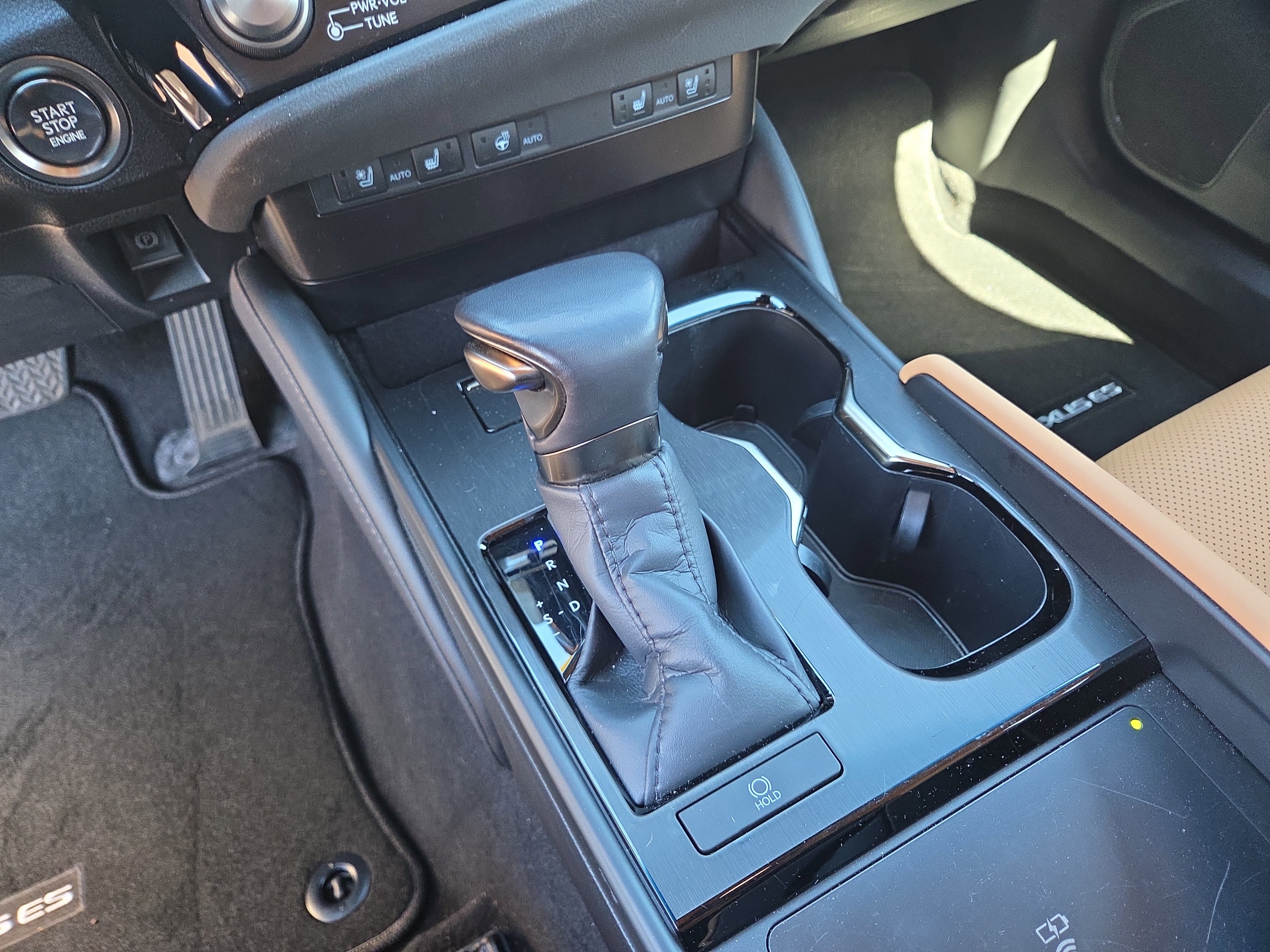 Used 2024 Lexus ES 350 w/ Premium Package image 29