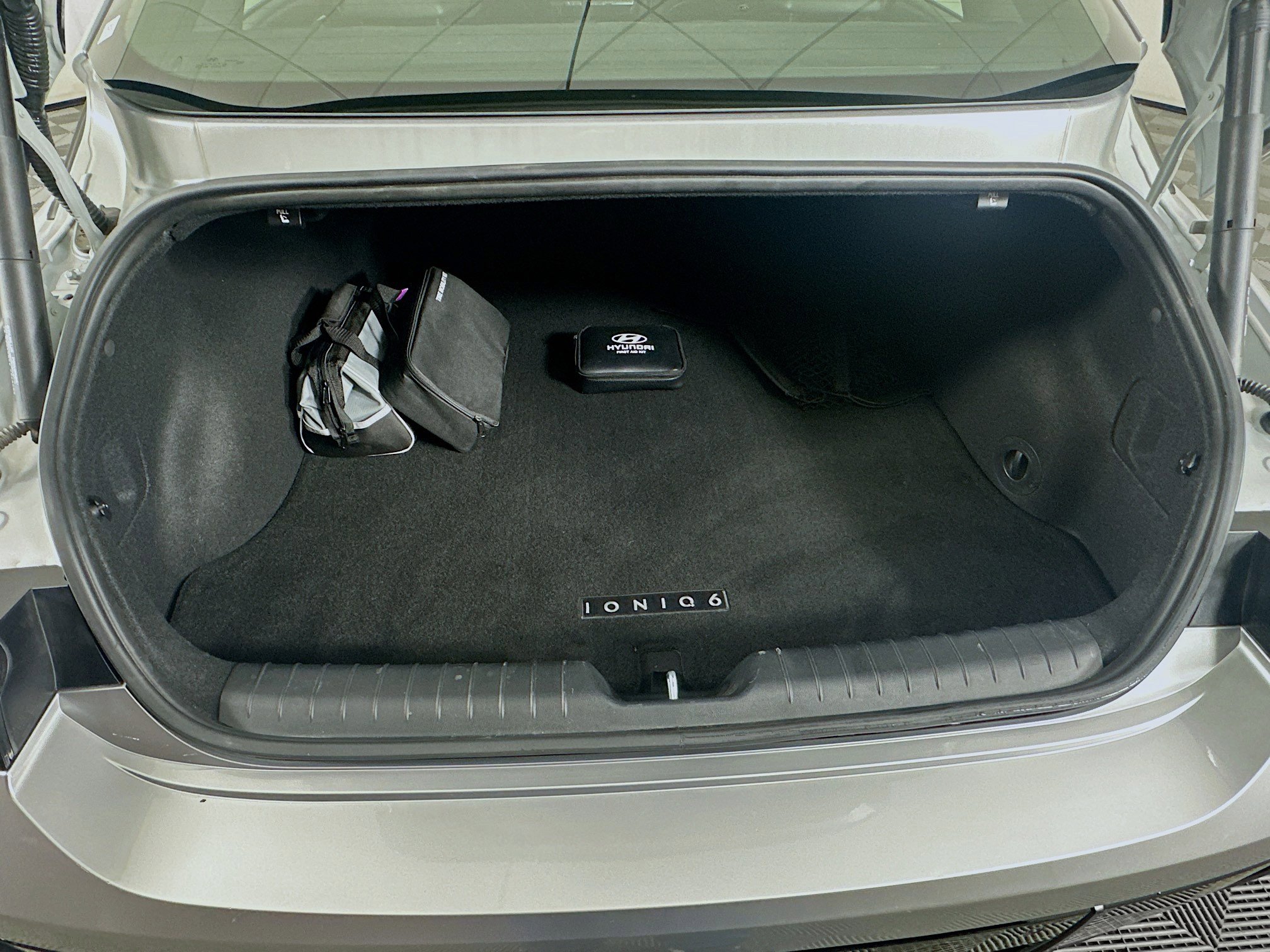 Used 2024 Hyundai Ioniq 6 SE image 27