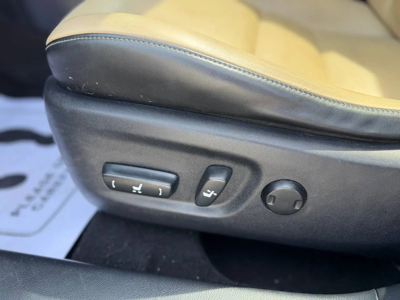 Used 2014 Lexus CT 200h FWD image 39