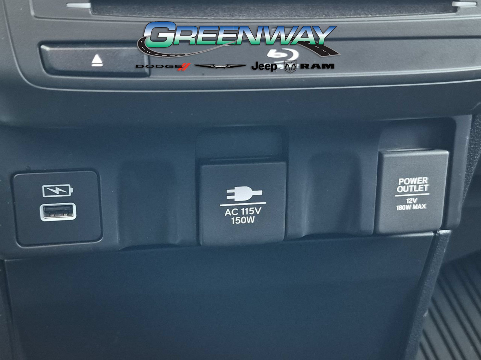 Used 2023 Honda Odyssey Touring image 24