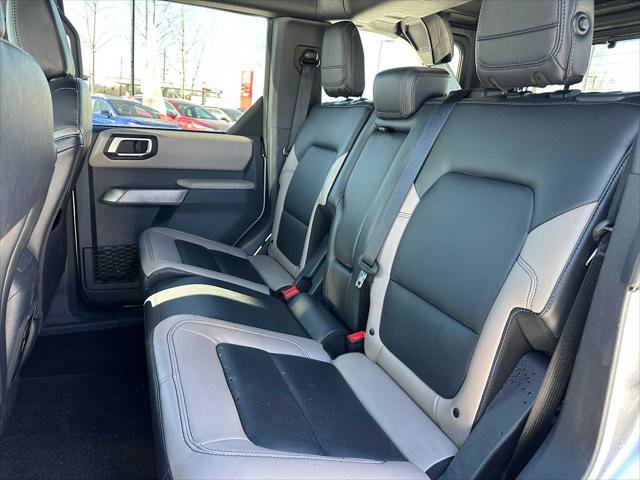 Used 2023 Ford Bronco Wildtrak image 18