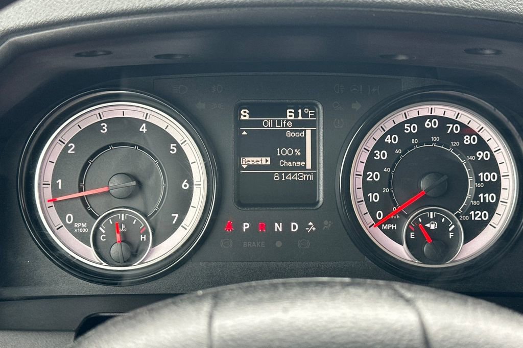 Used 2018 RAM 1500 Tradesman w/ Chrome Appearance Group RWD image 26