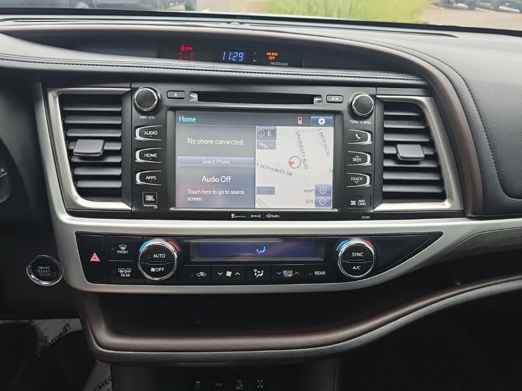 Used 2019 Toyota Highlander Limited Platinum AWD/4WD image 17