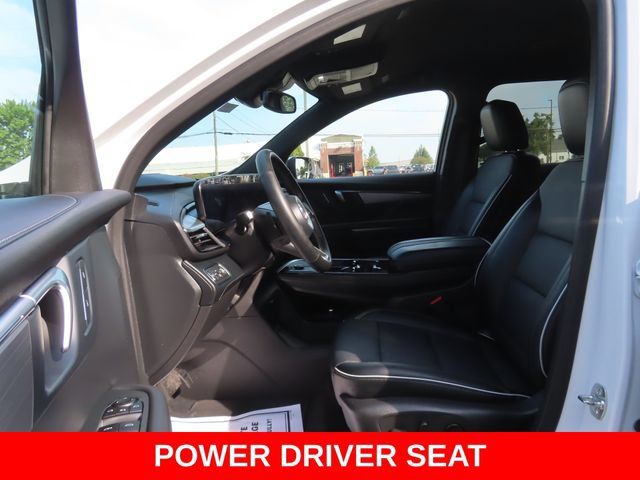 Used 2026 Buick Enclave Preferred AWD/4WD image 17