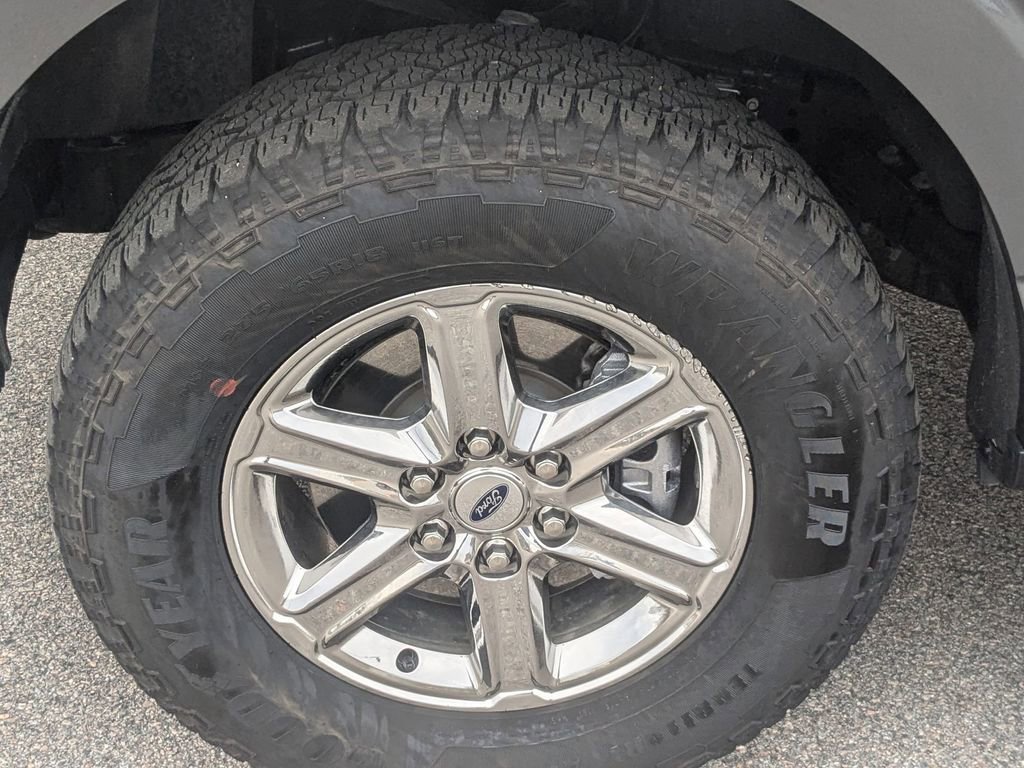 Used 2025 Ford F150 XLT w/ Equipment Group 301A Standard image 9