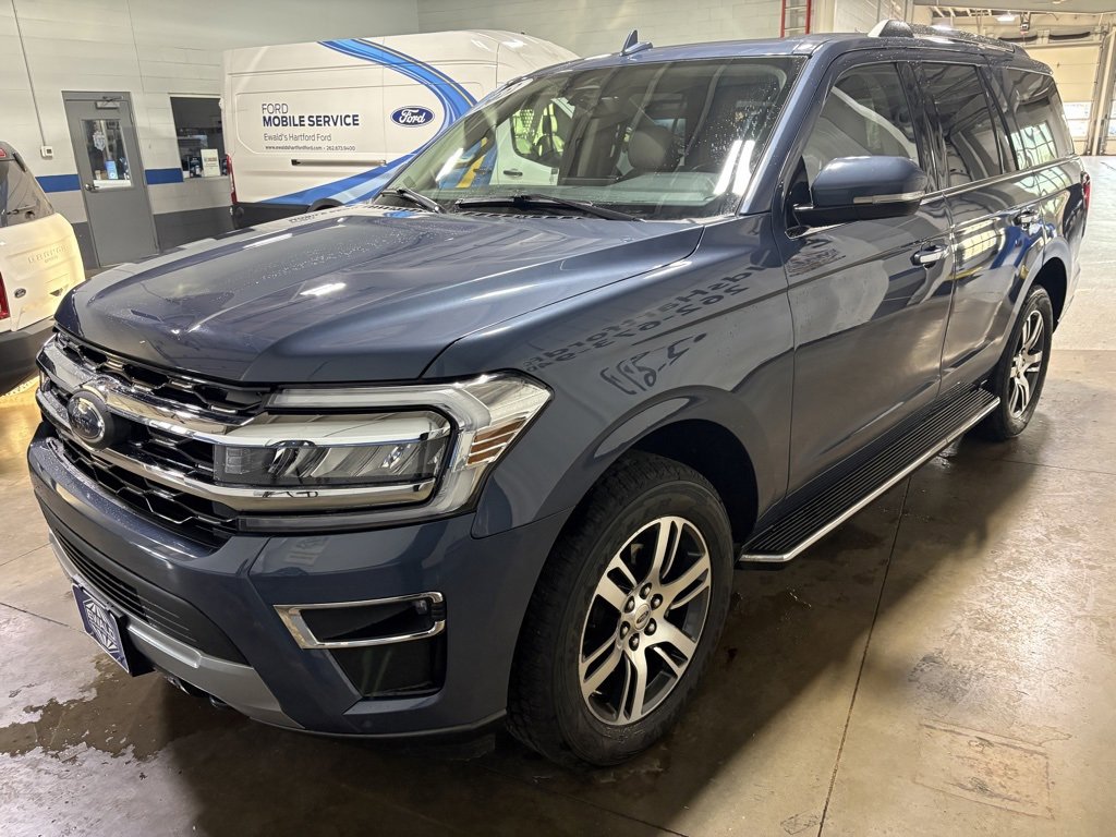 Used 2022 Ford Expedition Limited image 6