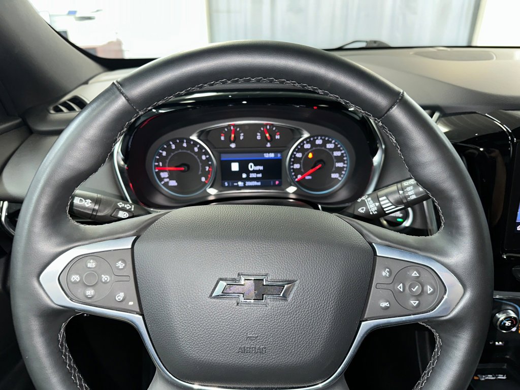 Certified 2023 Chevrolet Traverse RS image 8