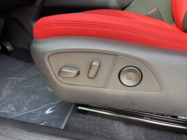 New 2026 Chevrolet Equinox EV RS image 16