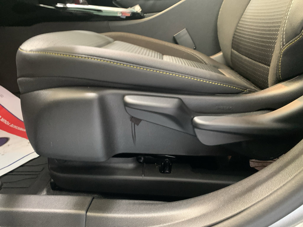 Used 2026 Chevrolet Trax LT FWD image 13