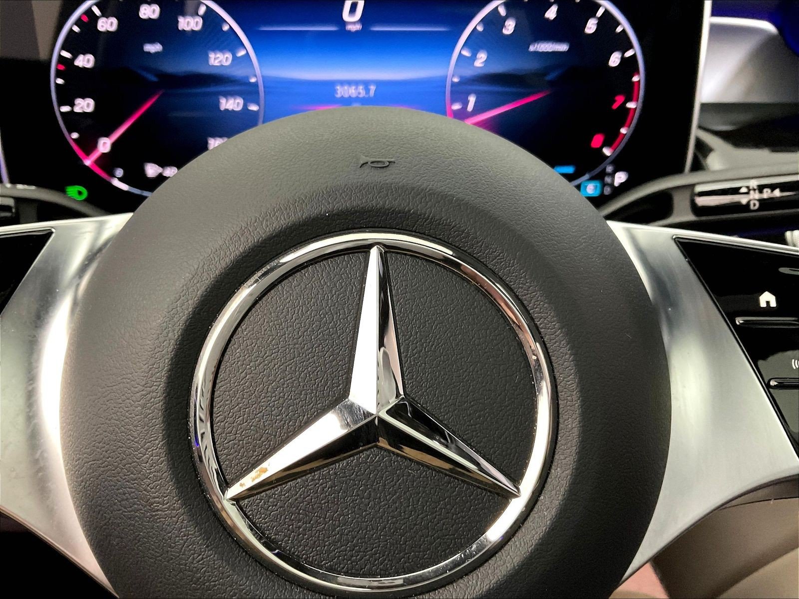 Used 2026 Mercedes-Benz GLC 300 4MATIC image 39