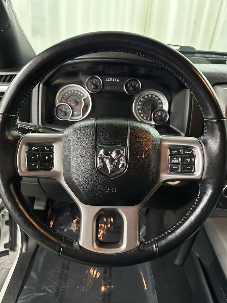 Used 2022 RAM 1500 Warlock AWD/4WD image 15