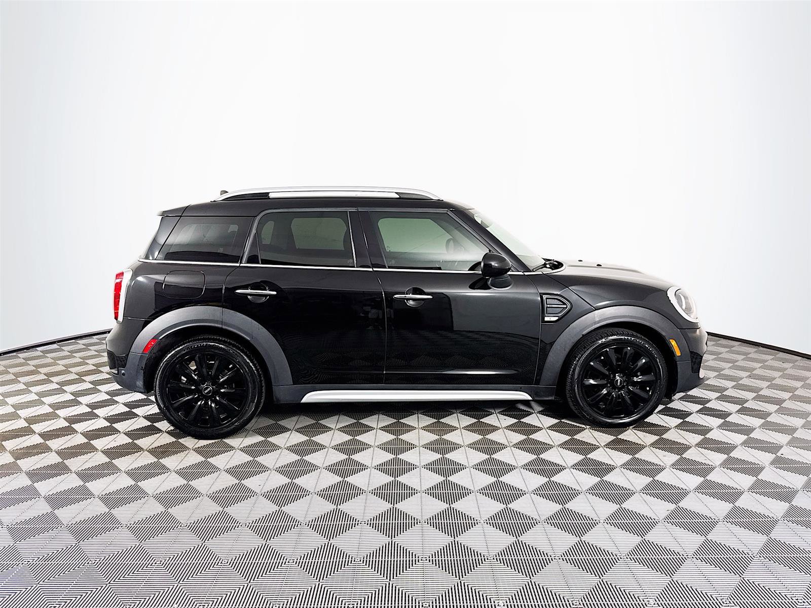 Used 2018 MINI Cooper Countryman image 5