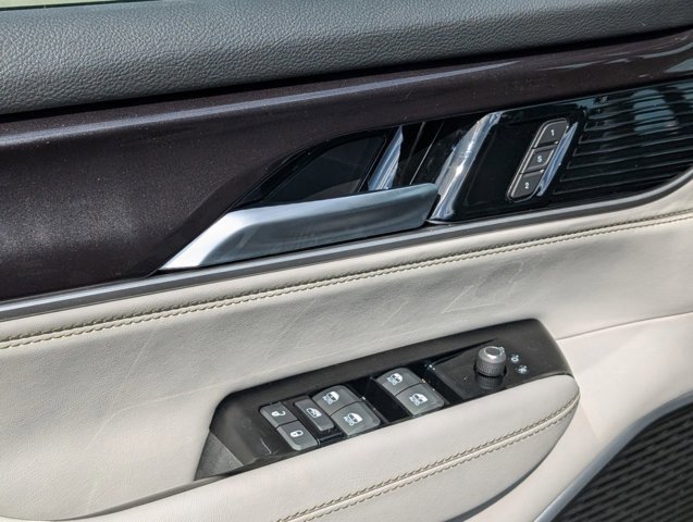 New 2024 Jeep Wagoneer 2WD w/ Premium Group I image 13