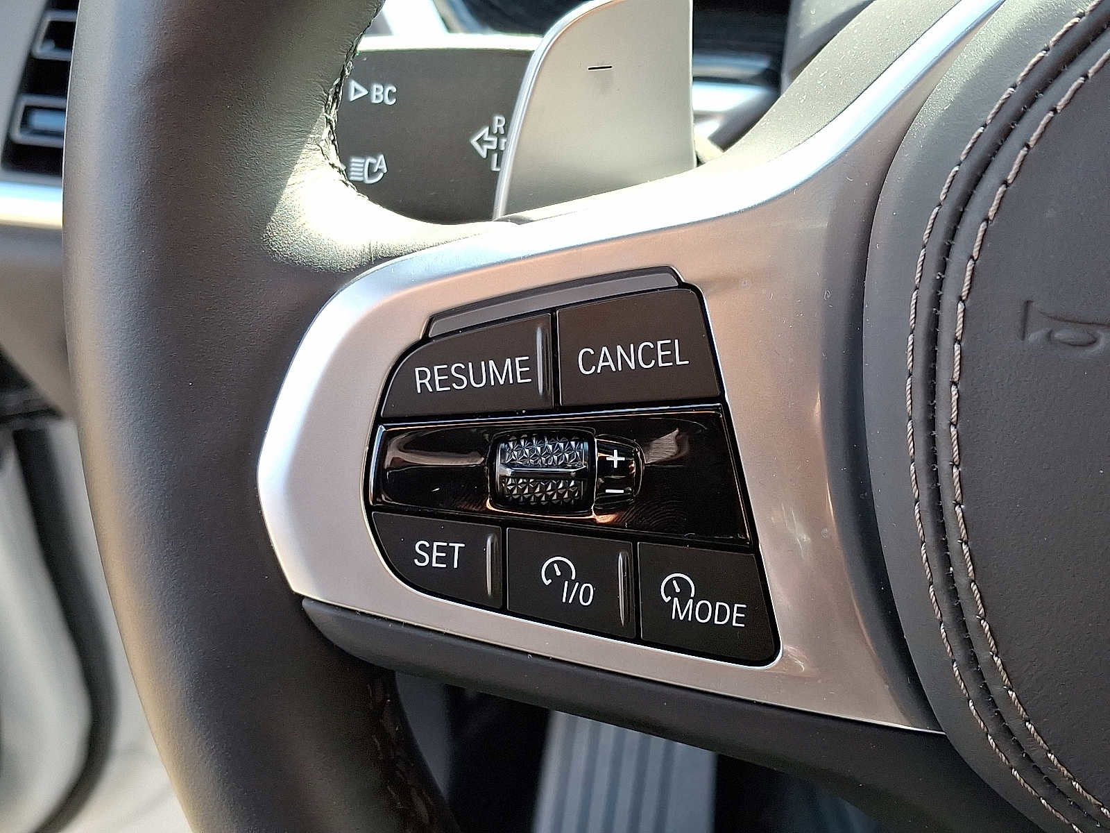 Used 2025 BMW X6 xDrive40i image 22