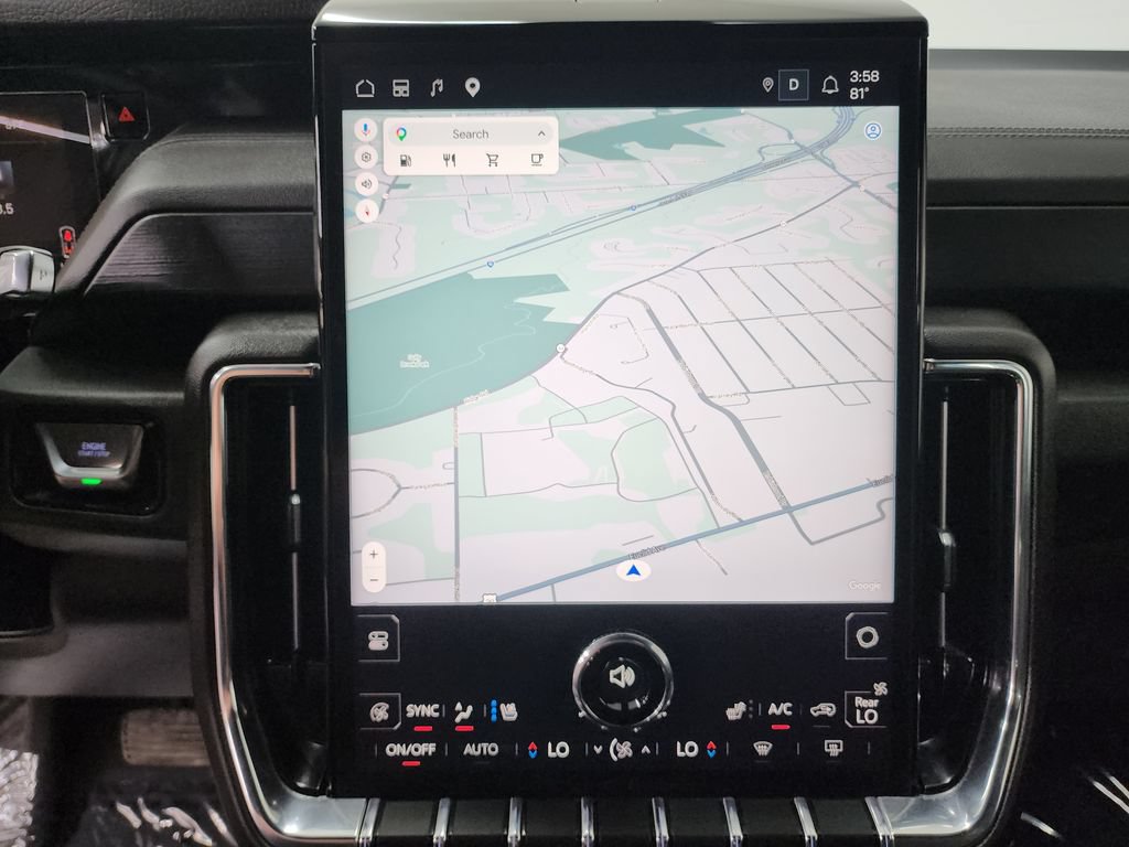 Used 2025 GMC Yukon Denali AWD/4WD image 18