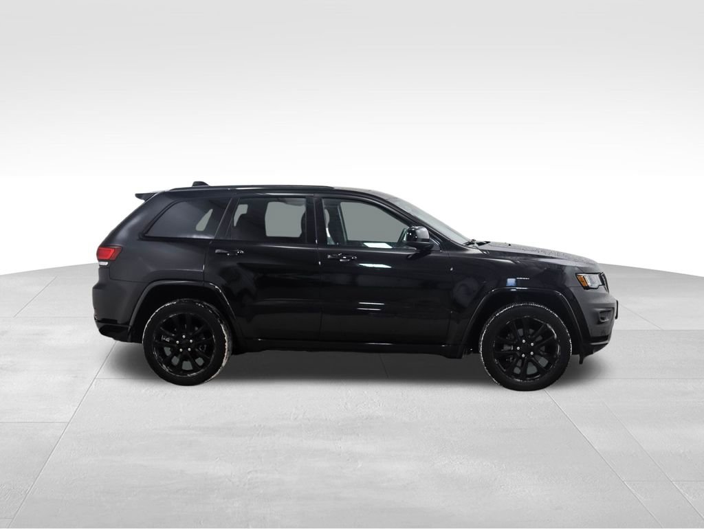 Used 2020 Jeep Grand Cherokee Altitude image 6