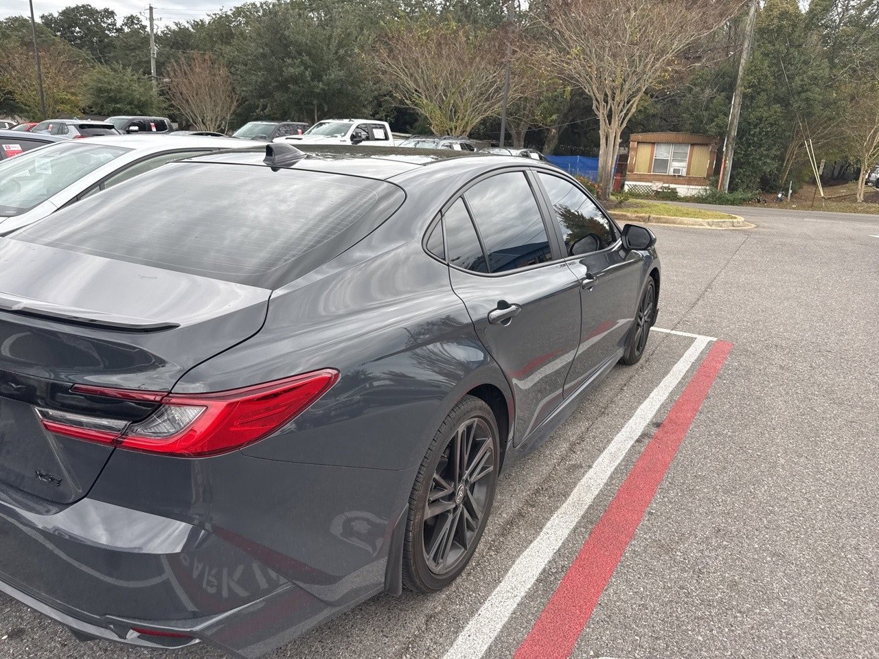 Used 2025 Toyota Camry XSE image 3
