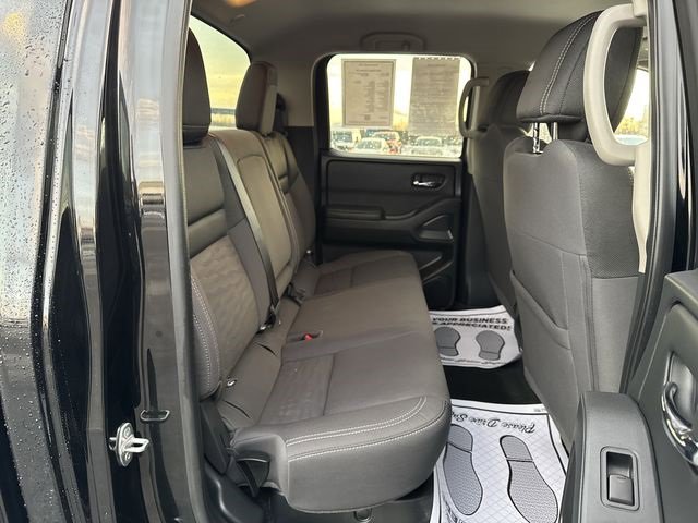 Used 2024 Nissan Frontier SV image 26